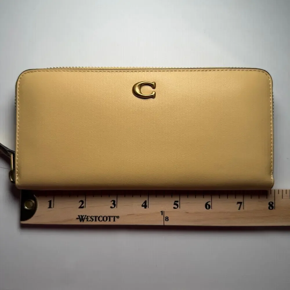 Coach Essential Slim Accordion Zip Wallet (CS032) - Vanilla - NWT